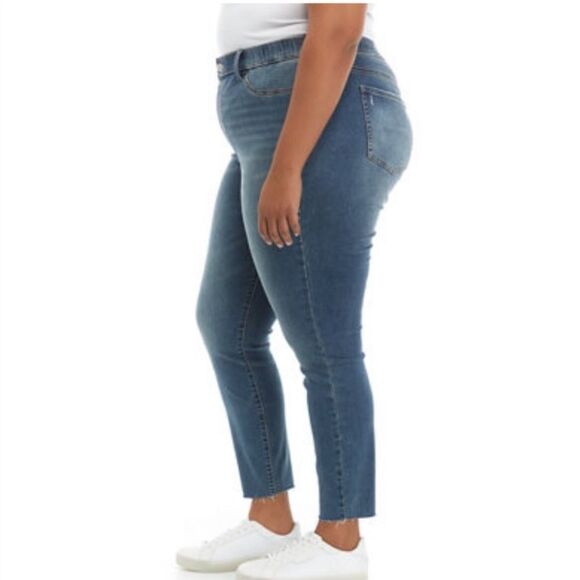 Wonderly Plus High Waist Pull On Skinny Jeggings 16 Regular NWT - Picture 3 of 8